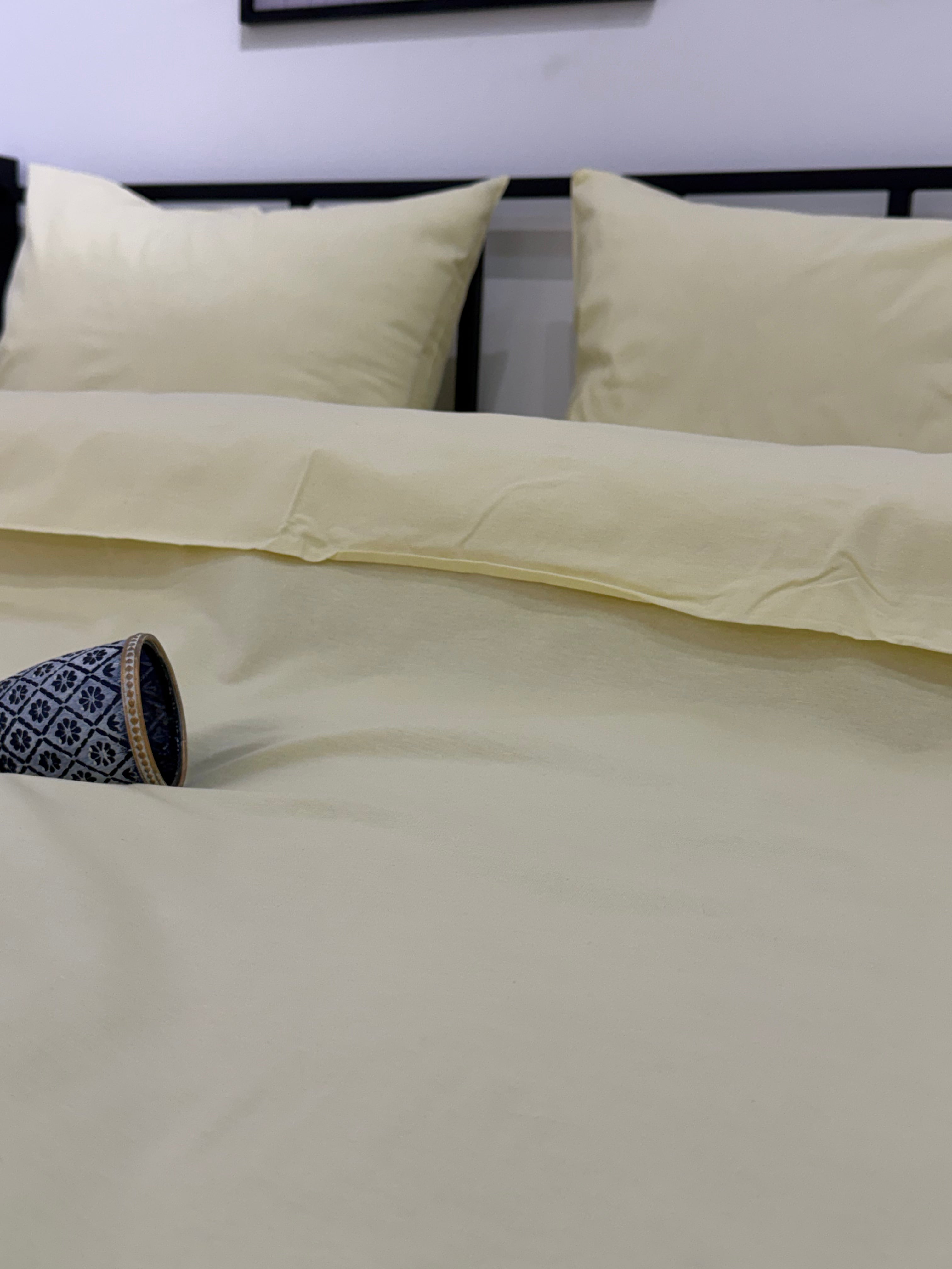 Düz Renk Sarı Çift Kişilik Nevresim Takımı