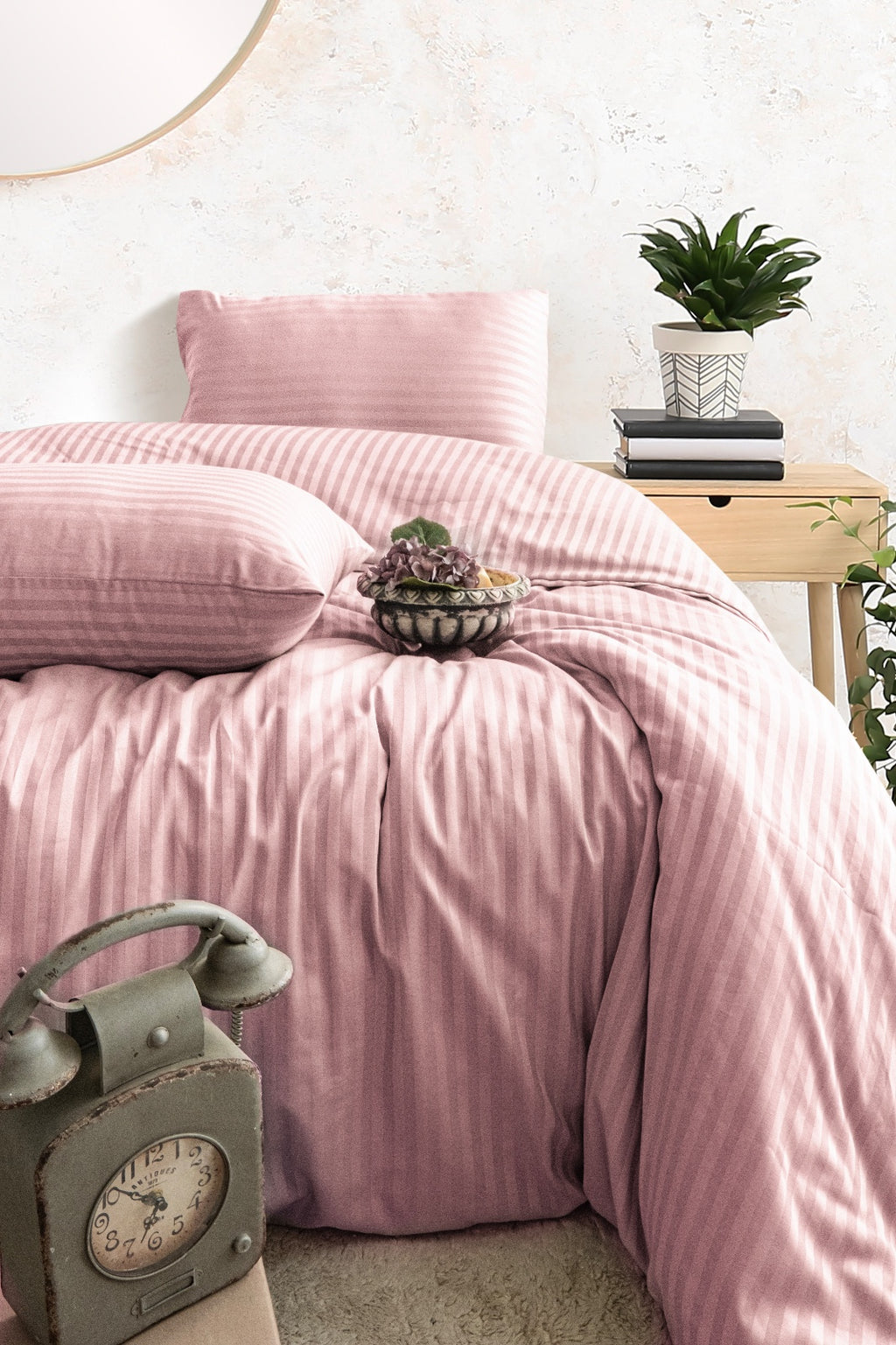 Çift Kişilik Pembe Çizgili Saten Nevresim Takımı